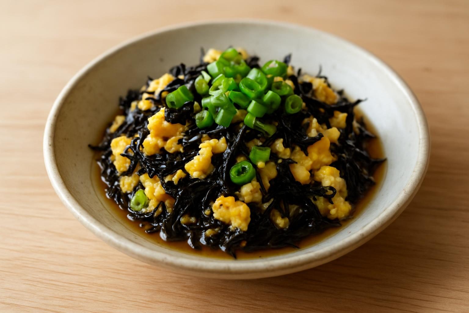 ひじきと卵のレンジ蒸し